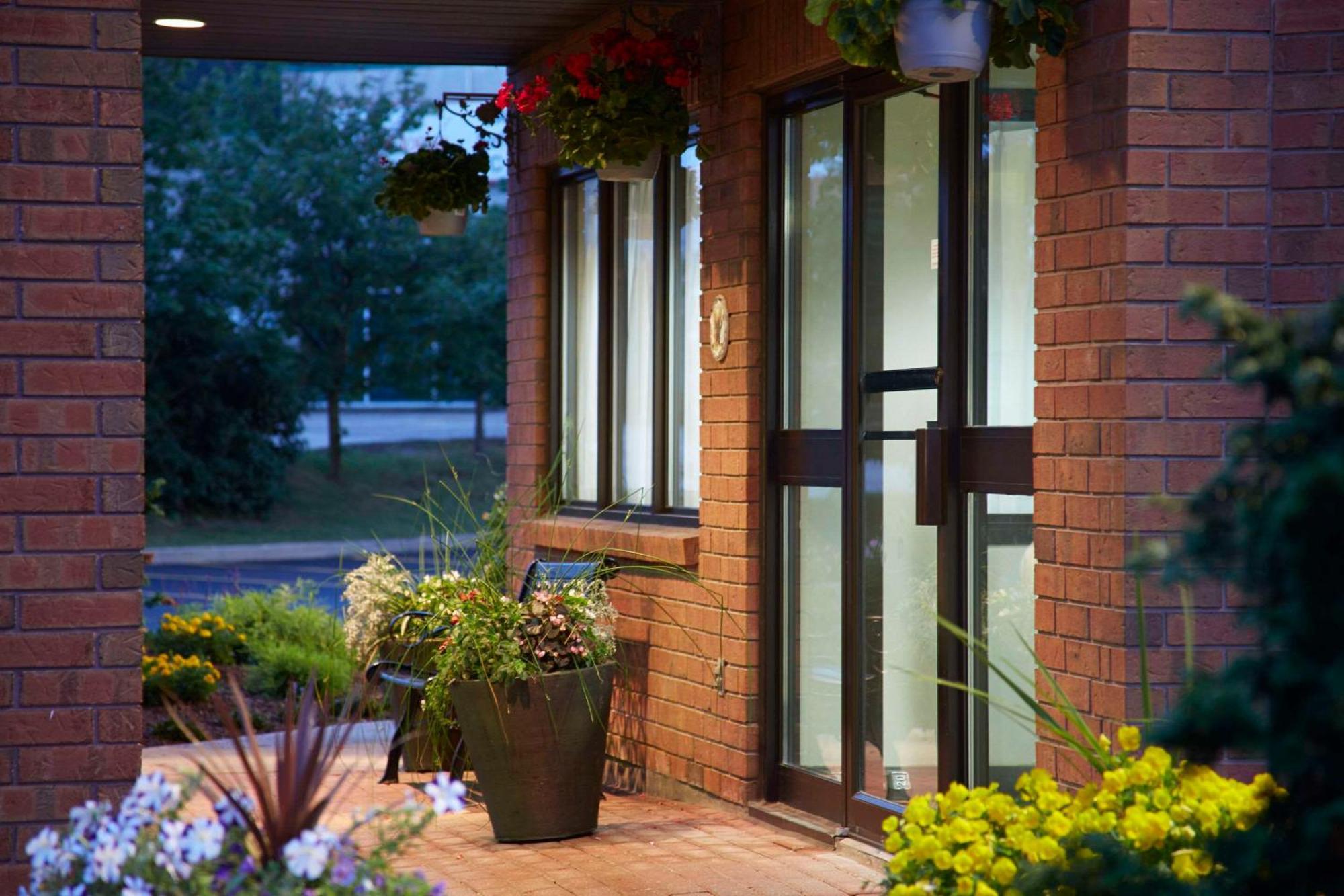 Comfort Inn Airport East Quebec City Exterior photo