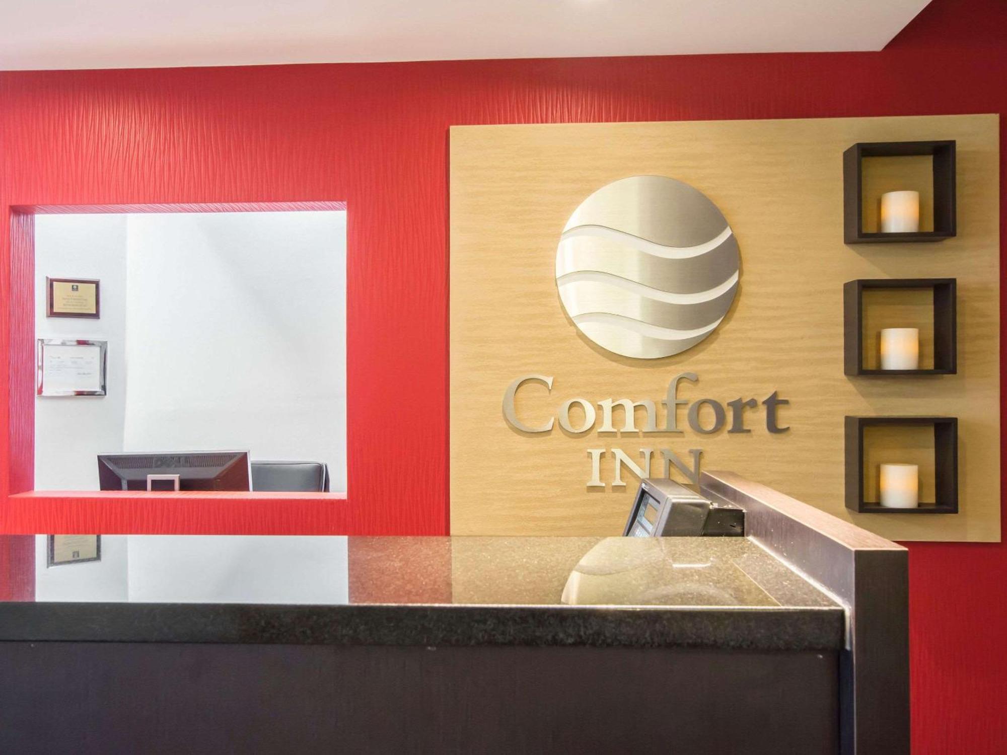 Comfort Inn Airport East Quebec City Exterior photo