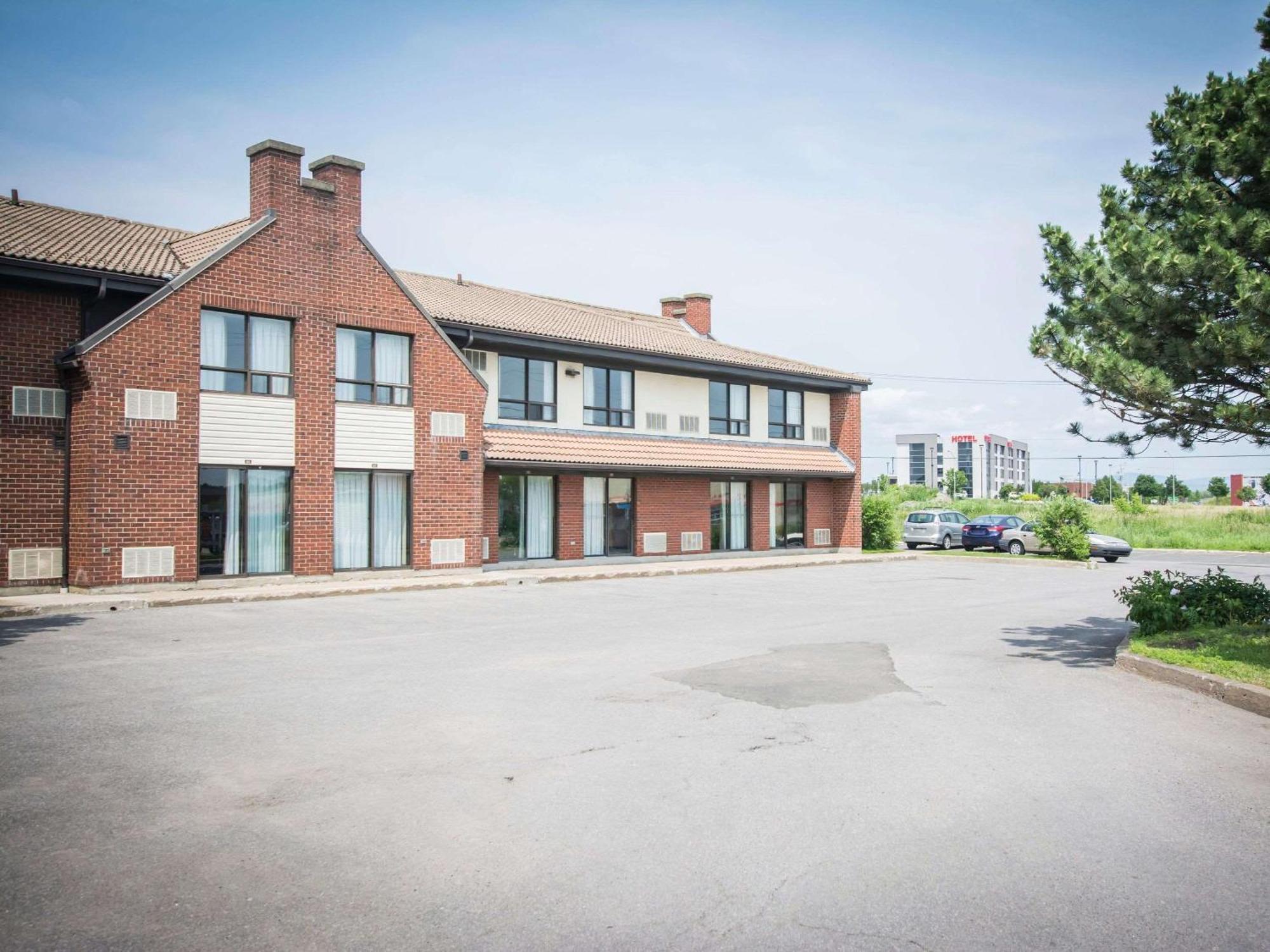 Comfort Inn Airport East Quebec City Exterior photo